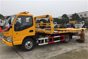 滨州哪里有拖车服务